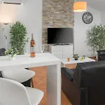 Pet Friendly In
