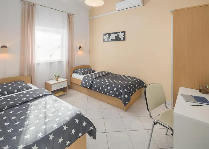Hébergement de vacances 2 Bedroom Awesome In Porec