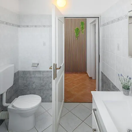 2 Bedroom Awesome In * Porec